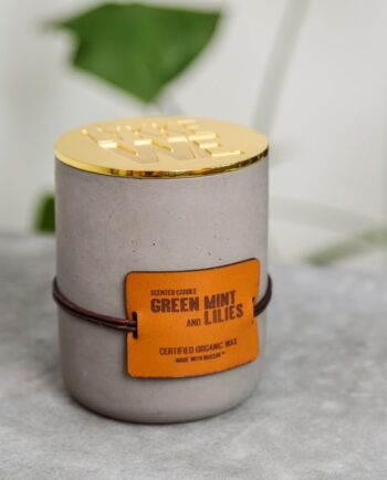 Duftlys Green Mint and Lilies betonplade
