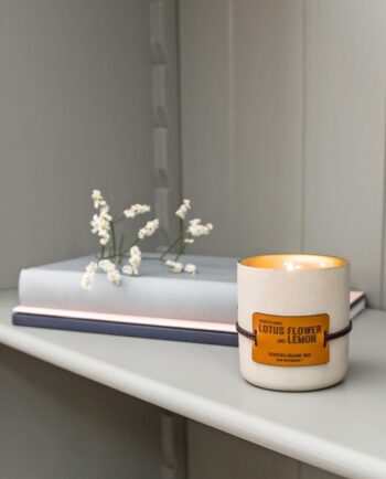 Duftlys Lotus Flower and Lemon reol